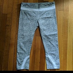 Lululemon Cropped Leggings